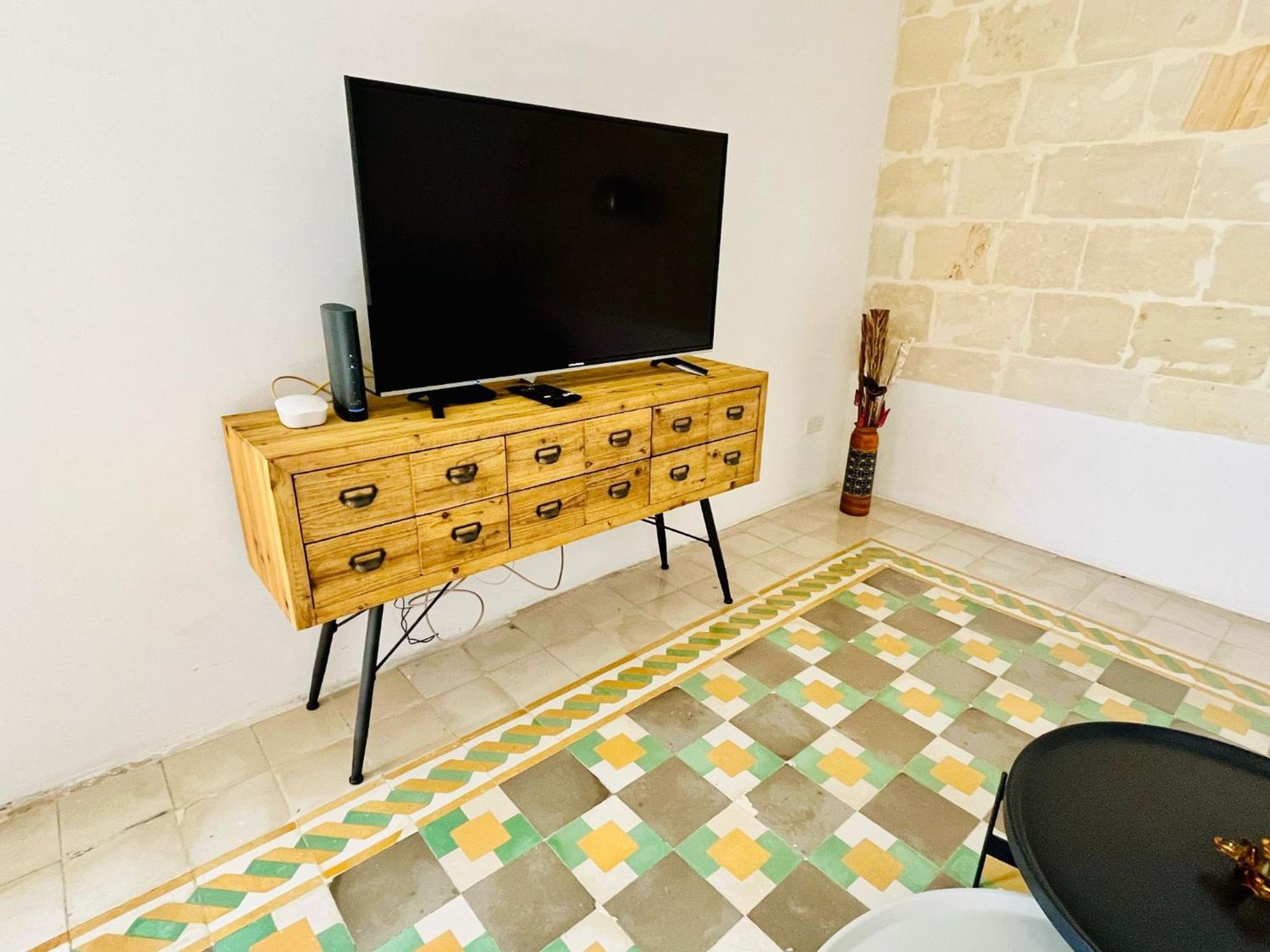 Cozy Charming Apartment In Old Bakery Street Valletta Luaran gambar