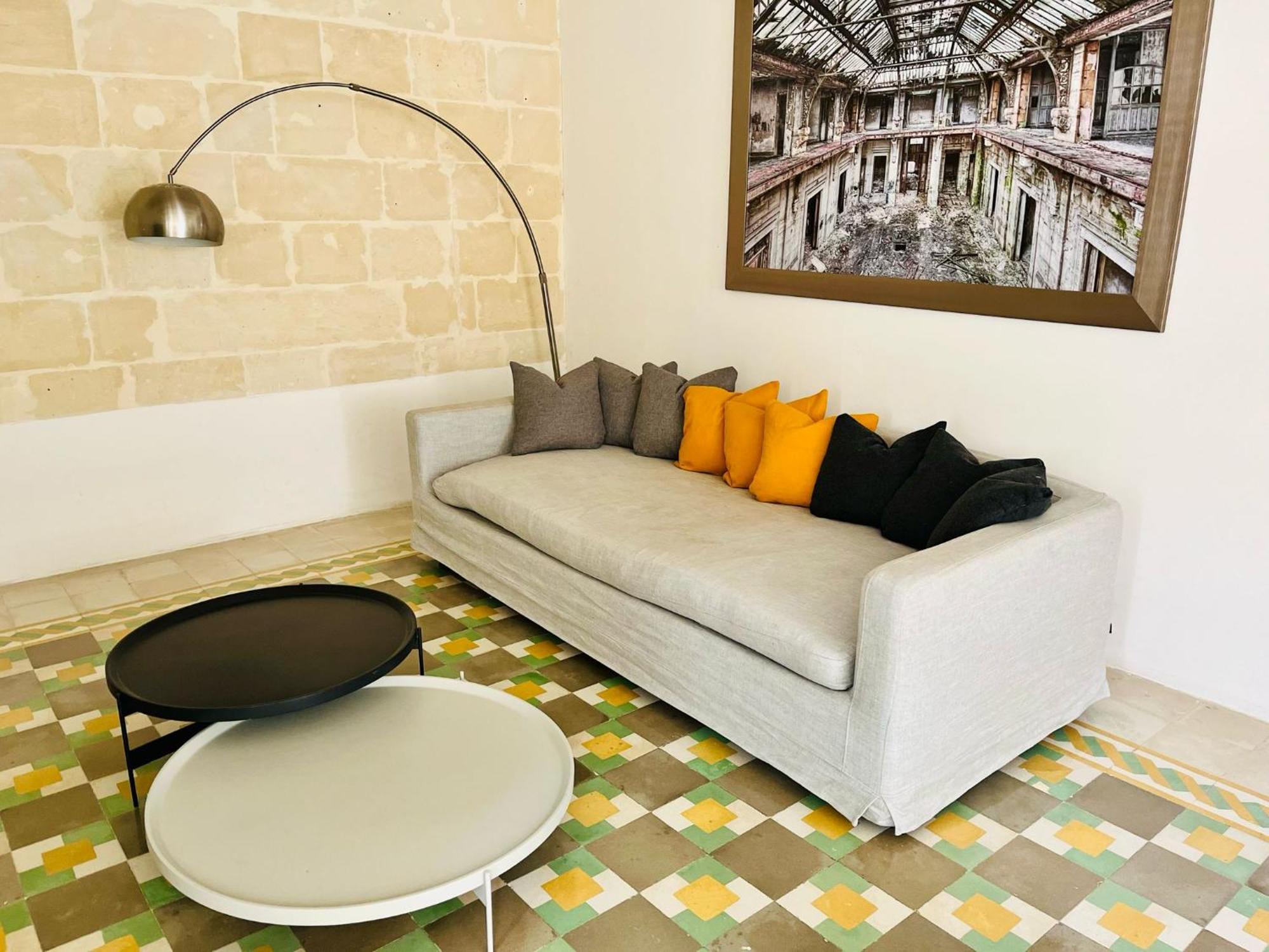 Cozy Charming Apartment In Old Bakery Street Valletta Luaran gambar